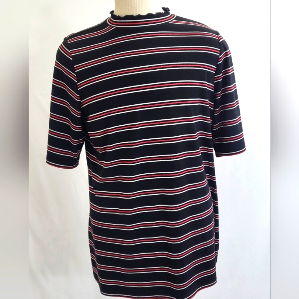 Torrid Short Sleeve Shirt Top Women's Size 3 Black w/ White Red Stripes Stretch